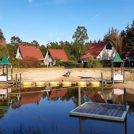 Bungalow - 6 Personen Gelegen In De Nabije Omgeving Van Avonturenpark Hellendoorn En De Prachtige Sallandse Heuvelrug En Eelerberg Luaran gambar