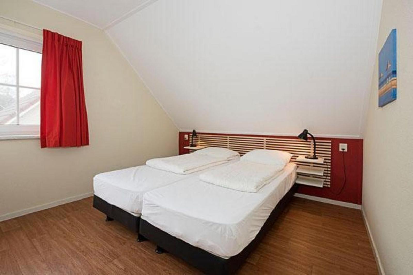 Bungalow - 6 Personen Gelegen In De Nabije Omgeving Van Avonturenpark Hellendoorn En De Prachtige Sallandse Heuvelrug En Eelerberg Luaran gambar